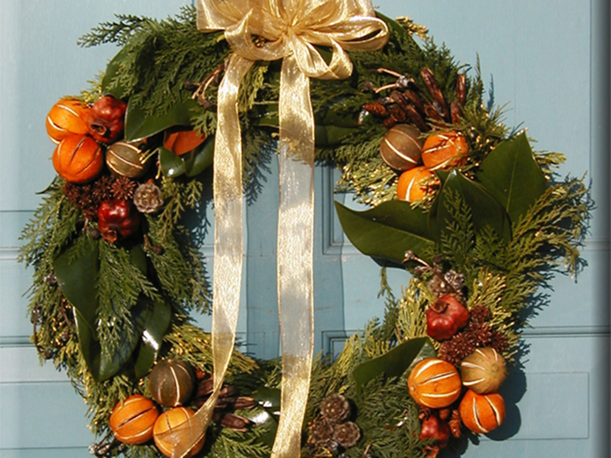 containers_wreath1